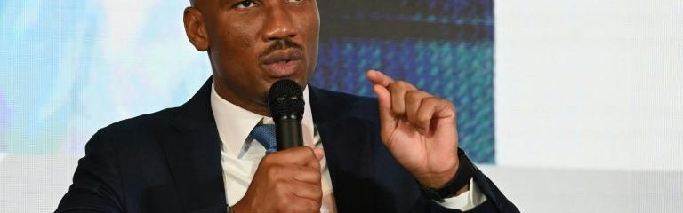 意媒：德罗巴代表非足联递交50页请愿书，为卢克曼争取公平转会