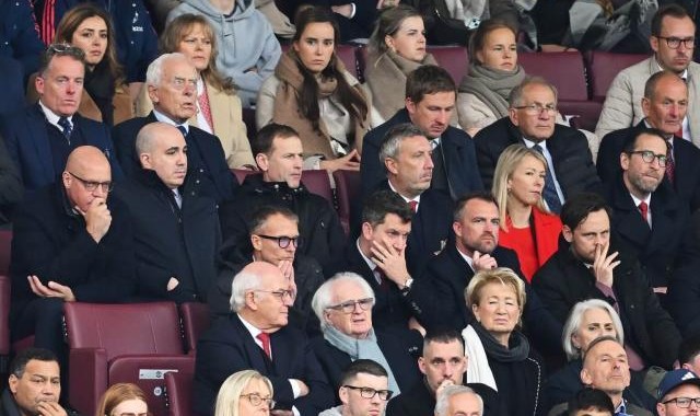 开云体育官网-下课级表现后滕圣安全依旧，东家包容or酝酿风暴？