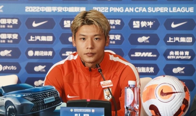 开云-他曾两次被球迷视为鲁能离队热门，如今却依然能留队，值得期待