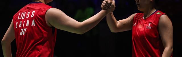 开云官网-“圣坛”领衔出击香港公开赛 安赛龙重回赛场一轮游